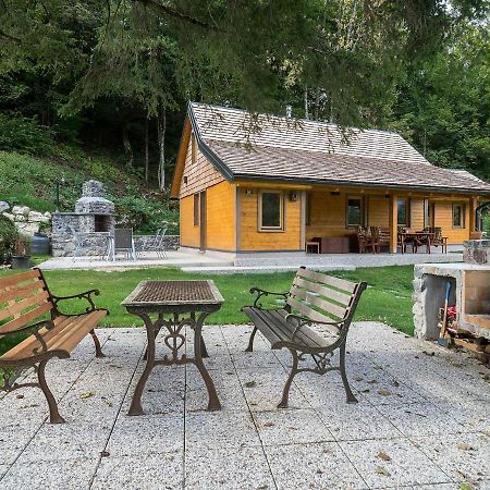 Bohinj Cottage Pr' Maricki - House In Nature With Hot Tub & Sauna 외부 사진